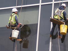  [photo, Window washers, St. Agnes Hospital, Catonsville, Maryland]