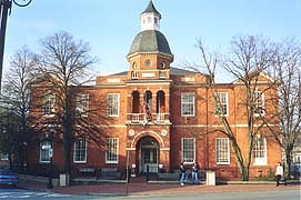 [photo, Anne Arundel County Courthouse, Church Circle, Annapolis, Maryland]