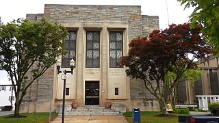 [photo, Cecil County Courthouse, 129 East Main St., Elkton, Maryland]