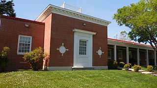 [photo, Department of Economic Development and Tourism, 215 Bay St., Easton, Maryland]