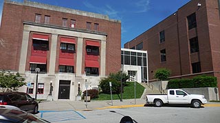 [photo, Wicomico County Courthouse, 101 North Division St., Salisbury, Maryland]