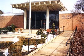 [photo, Town Hall, 39 North Hickory Ave., Bel Air, Maryland]