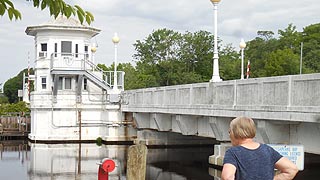 [photo, Pocomoke City Bridge over Pocomoke River, Pocomoke City (Worcester County), Maryland]